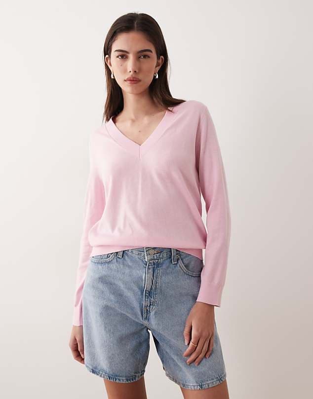 ASOS Mango lightweight knitted v neck top in pale pink — Pale cool pink knitwear