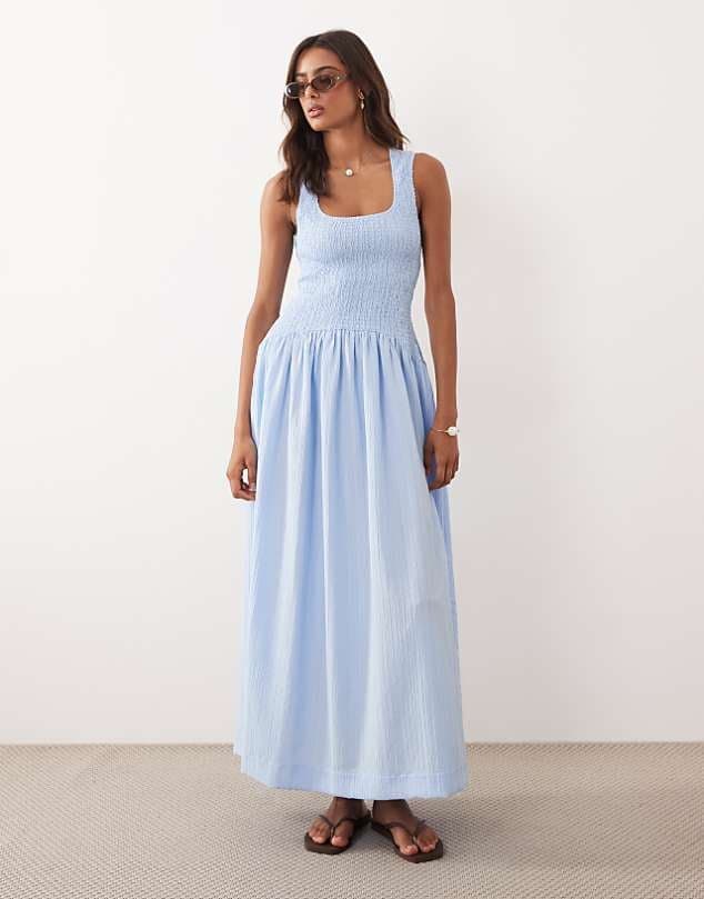 ASOS ASOS DESIGN crinkle scoop neck maxi sundress with shirred waist in frosty blue — Frosty blue dress